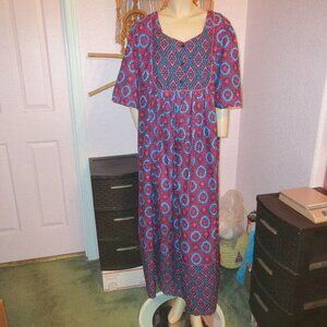 Only Necessities Maxi Dress Size 3X Pockets Artsy Patio Mumu Caftan Casual Boho